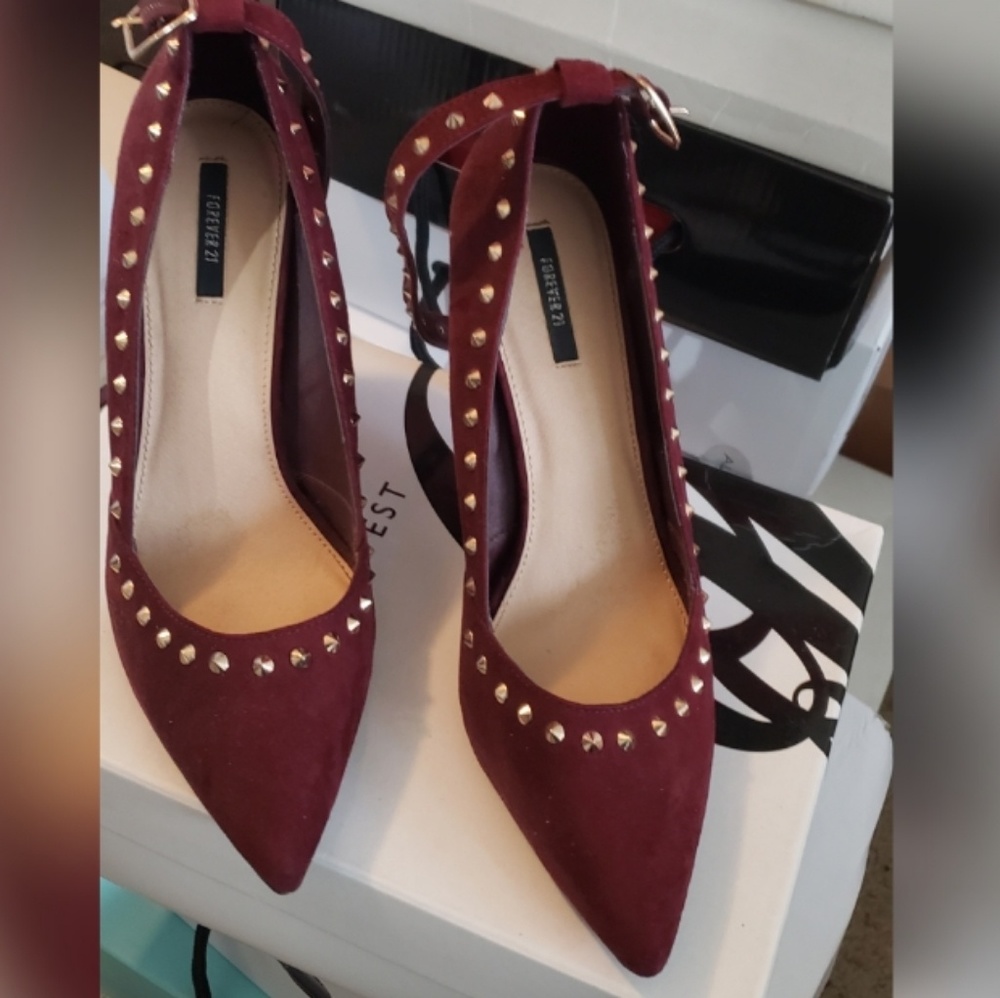 Forever 21 Burgandy Suede Heels with Gold Stunds